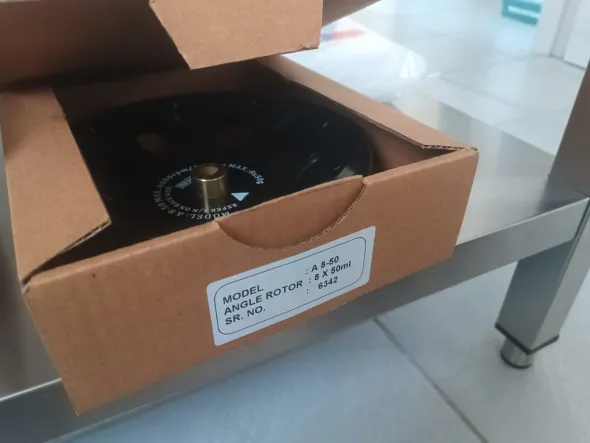 Centrifuga da banco NEYA 10 R Refrigerata