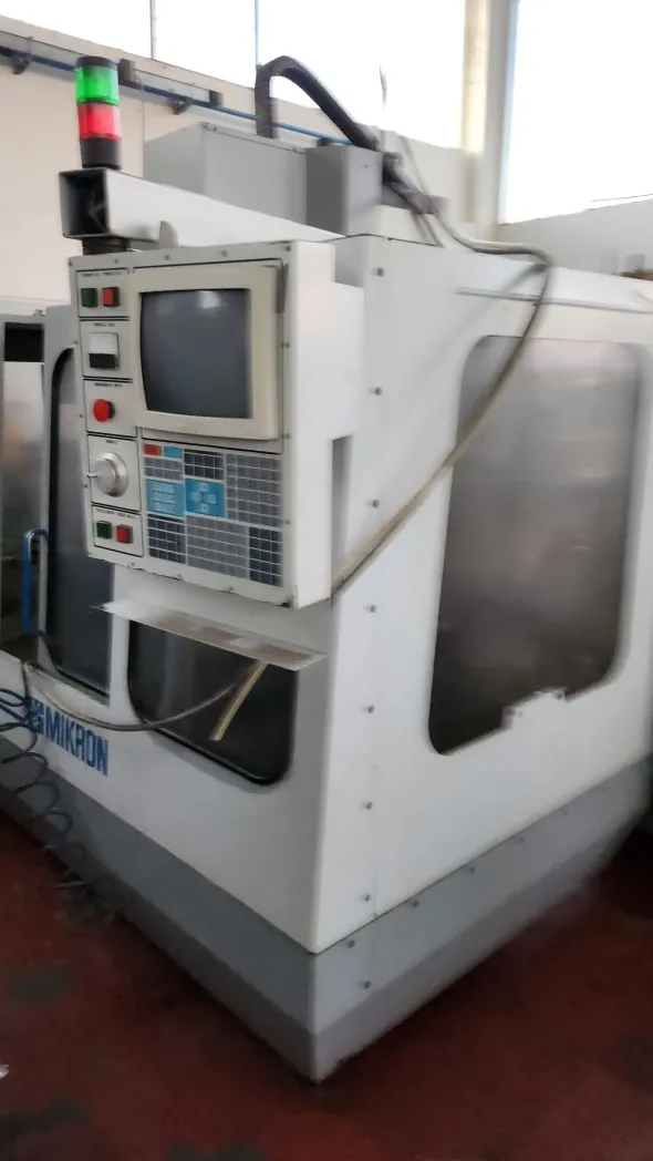 Centro di fresatura verticale Haas mod MIKRON VCE 1250