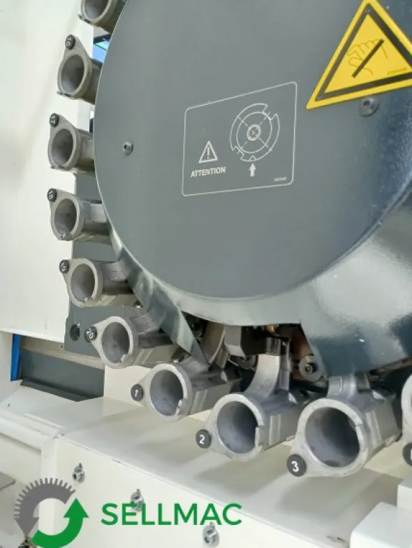 CENTRO DI LAVORO COMPLETO DI 4° ASSE
