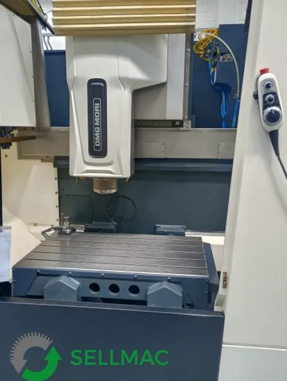 CENTRO DI LAVORO COMPLETO DI 4° ASSE