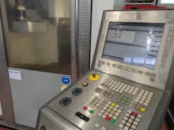 CENTRO DI LAVORO DECKEL MAHO DMC 63 V