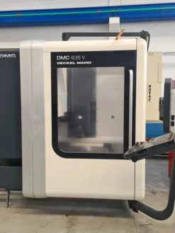 8#8046 Centro di lavoro DMG Deckel Maho DMC 635 V