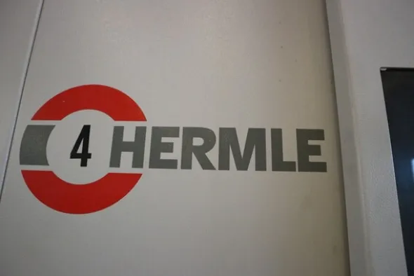 4#5528 Centro di lavoro Hermle