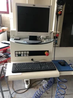 CENTRO DI LAVORO MOD. ROUTECH CHRONOS