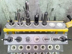 Centro di lavoro orizzontale MORI SEIKI SH-400
