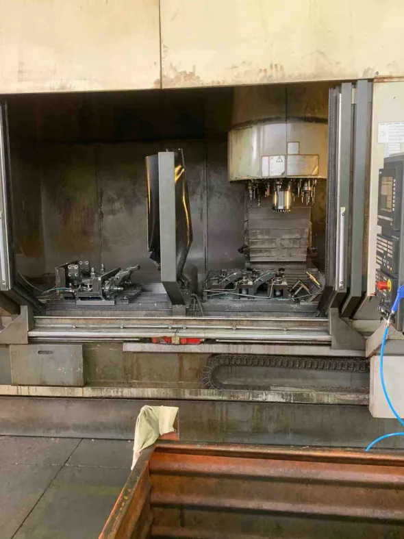 Centro di lavoro pendolare Chiron FZ18L