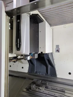 Centro di lavoro usato DMG MORI CMX 1100V