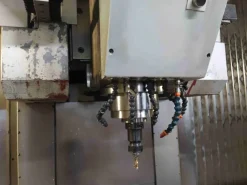 centro di lavoro verticale PFG VMC 3000 3.000*800*550