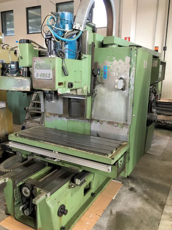 CENTRO DI LAVORO VERT. "KONDIA" MOD. B 1000