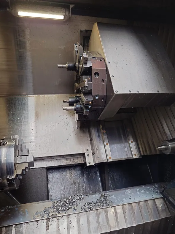 Centro di tornitura CNC DMG MORI NEF 400
