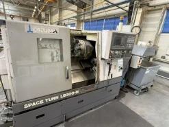 Centro di tornitura CNC OKUMA LB 300 M