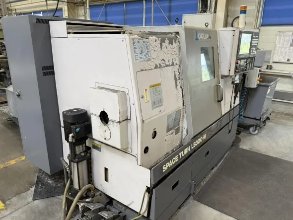 Centro di tornitura CNC OKUMA LB 300 M