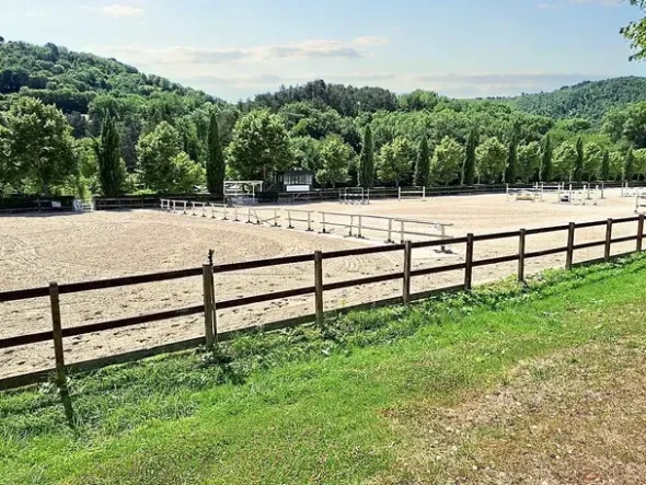 #15015 Centro ippico di 72.340 mq