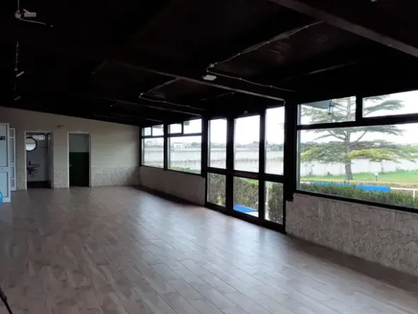 #19826 Centro sportivo con piscina e ristorante