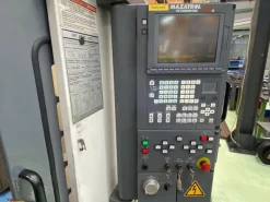 Centro verticale a montante mobile Mazak VTC 200B