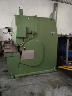 Cesoia a ghigliottina WARCOM 3050 x 17mm C 30-13/17