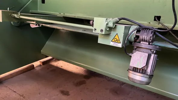 Cesoia lamiera OMAG mod.CI 254