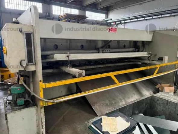 3#8948 Cesoia meccanica CBC