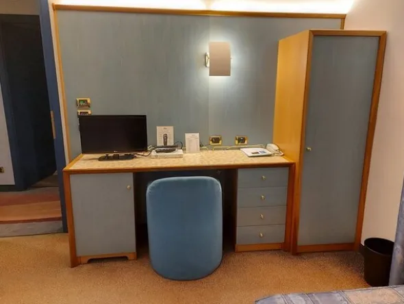 1#6492 Cessione di azienda dedita a gestione alberghi e ristoranti