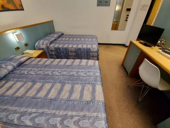 1#6492 Cessione di azienda dedita a gestione alberghi e ristoranti