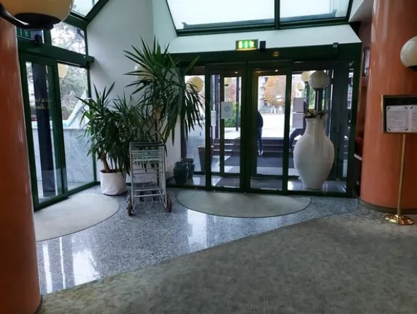 1#6492 Cessione di azienda dedita a gestione alberghi e ristoranti