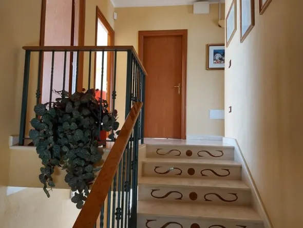 1#5942 Cessione di azienda dedita alla vendita di marmi e pietre