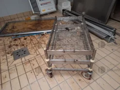13#9389 Cesti in acciaio per carni Contenitore metallico in acciaio zincatoCarrello porta baltresche