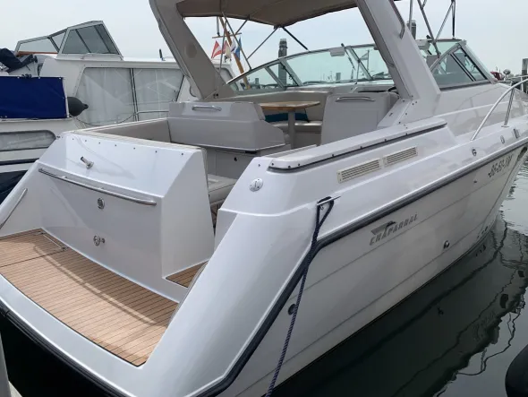 Chaparral 31 Signature