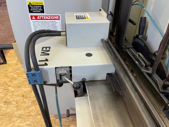 CH935 - 1258Scorniciatrice marca Weinig