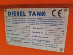 11#8633 Cisterna per carburante AMA