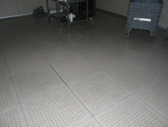 2#3241 Clean room a servizio di area sterilizzazione e confezionamento indumenti sterili