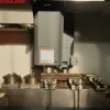 CODICE 1699 CENTRO DI LAVORO VERTICALE HAAS MS MOD VF-4SS 1000x500