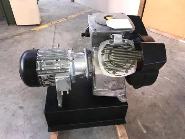 COD PRODOTTO: 827-1104Compressore a pistoni