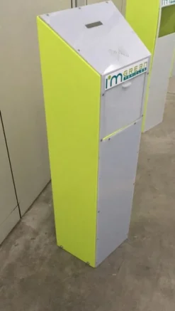 17#5328 Colonnina di ricarica per auto elettriche