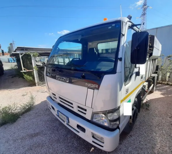 2#6424 Compattatore Isuzu