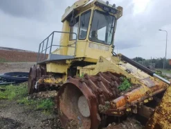 4#6864 Compattatore rifiuti Bomag
