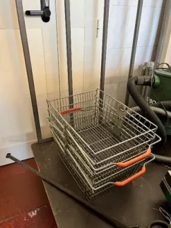 1#7741 Compendio di azienda dedita alla macellazione e al commercio all'ingrosso di bestiame