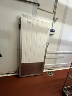 1#7741 Compendio di azienda dedita alla macellazione e al commercio all'ingrosso di bestiame
