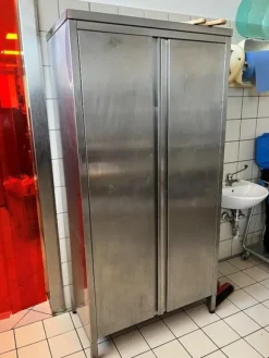 1#7741 Compendio di azienda dedita alla macellazione e al commercio all'ingrosso di bestiame