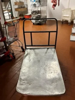 1#7741 Compendio di azienda dedita alla macellazione e al commercio all'ingrosso di bestiame