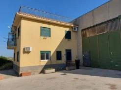 #11162 Compendio di 3 capannoni (A-B-C) con uffici e terreni attigui