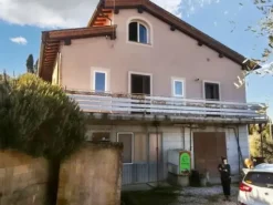 #25003 Complesso agricolo con terreni, abitazione e servizi