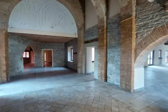#24984 Complesso alberghiero con bar-ristorante e piscina