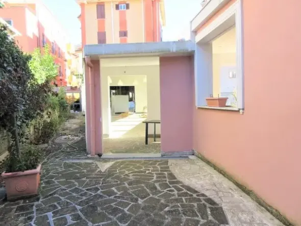 #15619 Complesso alberghiero in località termale
