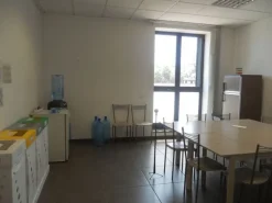 #8230 Complesso artigianale con area scoperta annessa