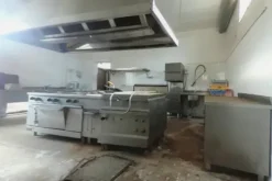 #7031 Complesso artigianale con capannoni e corpo uffici