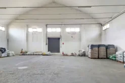 #20408 Complesso artigianale con cortile e pertinenze
