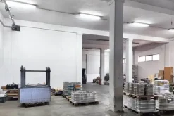 #21529 Complesso artigianale con cortile e pertinenze