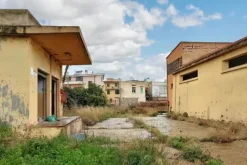 #19444 Complesso artigianale con cortile e pertinenze