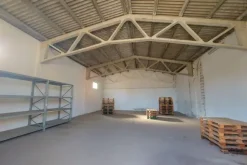 #19443 Complesso artigianale con cortile e pertinenze